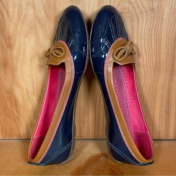 Womens 6.5 LL Bean Duck Boots Rubber Moccasins Blue Tan SEF1140 - Picture 6 of 8